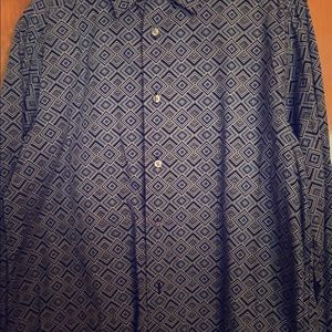 Men’s Medium Mong Sleeve Clairborne Shirt
